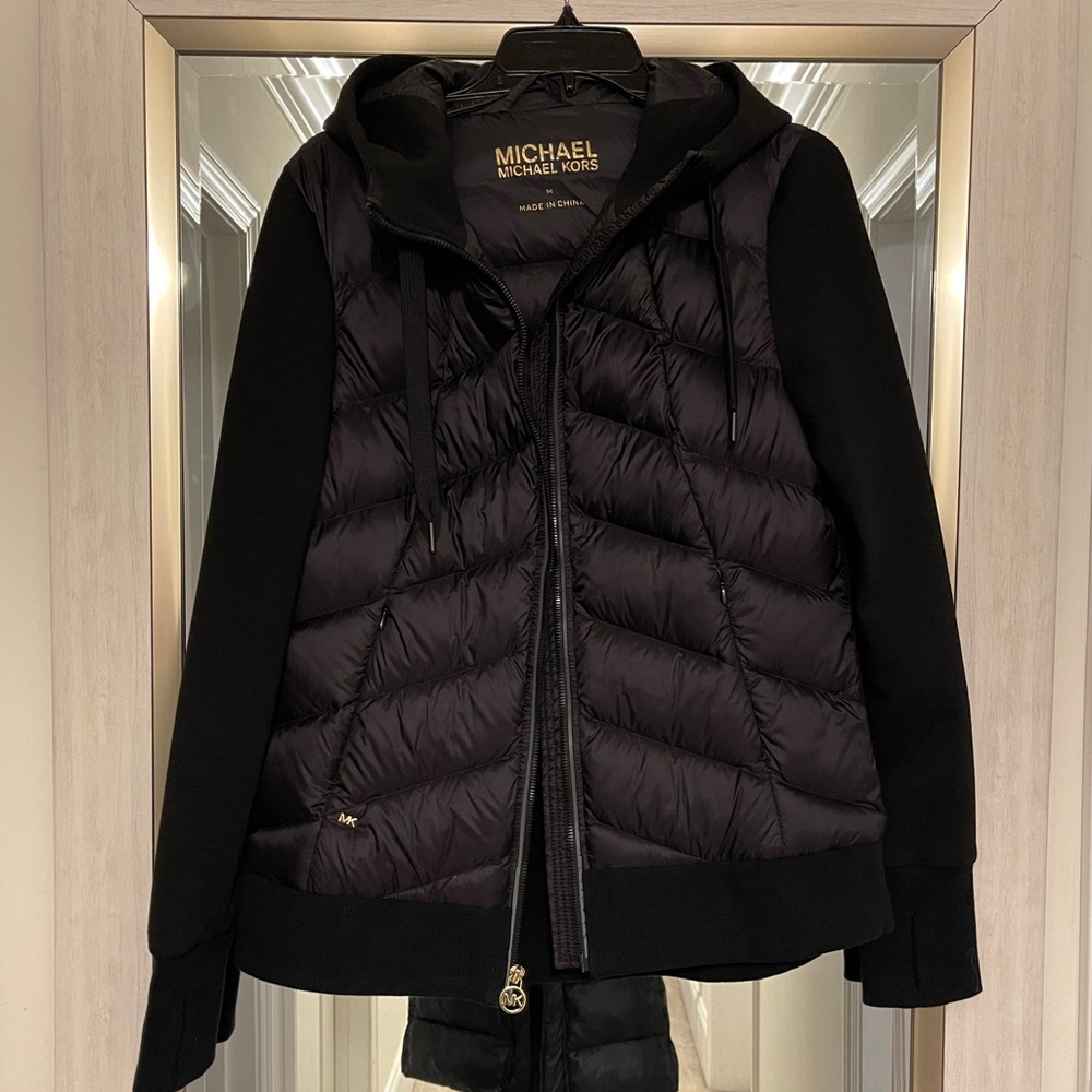MK like new puffer jacket
